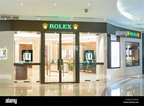 rolex roosevelt field mall.